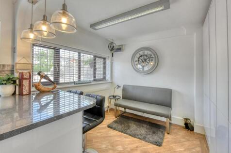 51 Sedgley Road-Kitchen.jpg