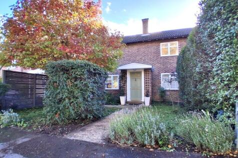 3 Bedroom Semi-Detached in CB3 9NP