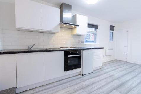 kitchen area (1 of 1).jpg