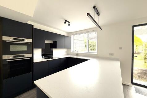 The Mead, Plympton, Plymouth photo 3