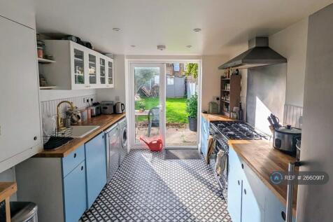 Kitchen With Range Hobs