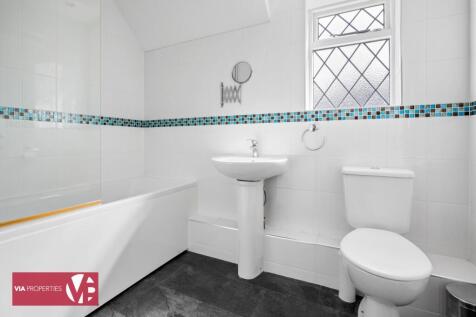 The Chimneys Middle Street Nazeing Waltham Abbey EN9 2LG via pro