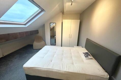 Room 4 (2)