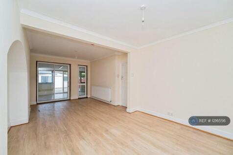Tavistock Avenue, Greenford, UB6 photo 3