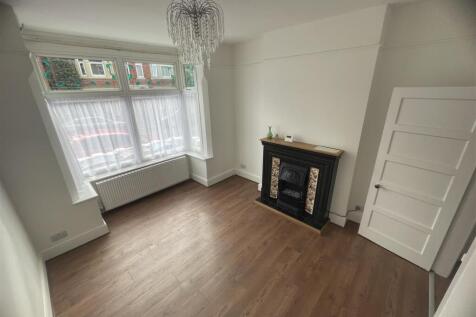 Harefield Road, Stoke, Coventry photo 3