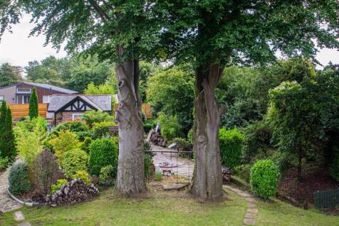 Rear Garden &amp; Outhouse