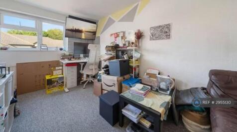 Russell Road, London, E16 photo 5