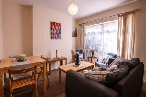 5Meadway_studentacco