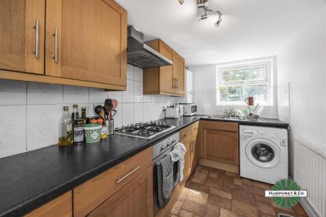 96A Glenarm Road -006.jpg
