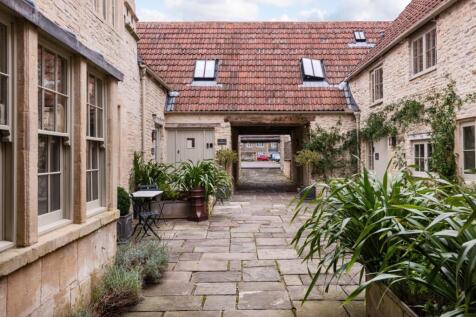 Communal Entrance.jpg