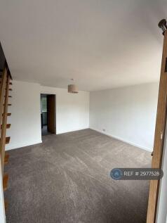 Felstead Court, Nottingham, NG9 photo 4