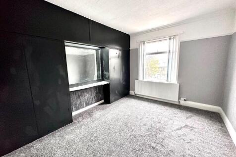 Heaton Road, Paddock photo 5