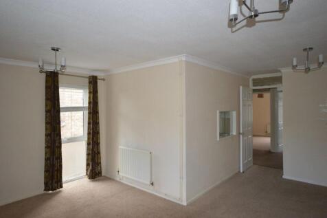 Herford Close, Corby photo 4