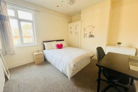 Russell Street, Luton, Bedfordshire, LU1 photo 5