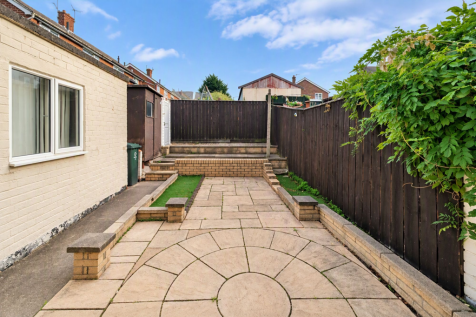 Roseberry Crescent, Middlesbrough, TS6 photo 4