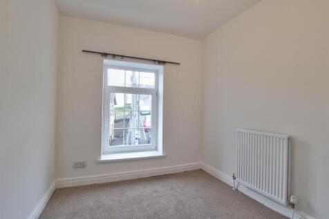 Rhiw Parc Road, Abertillery photo 5