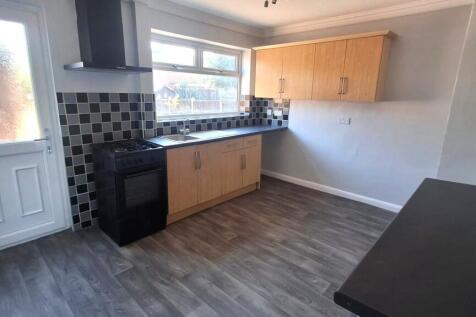 Queen Elizabeth Road, Lincoln, Lincolnshire photo 3