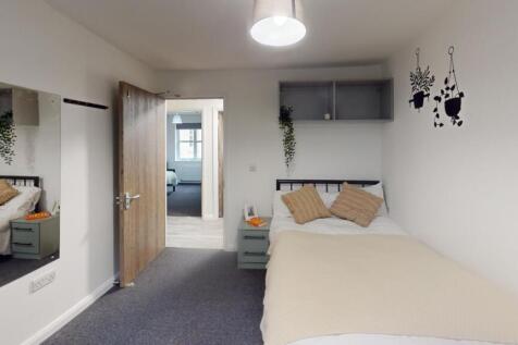 -Flat-2-8-Piccadilly-Place-Bedroom-1 1.jpg