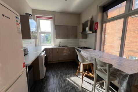 Furzedown Road,  photo 2