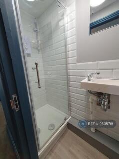Room 5 Ensuite