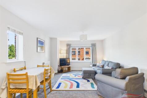 Living Room/Kitchen