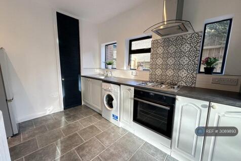 Chesters Avenue, Newcastle Upon Tyne, NE12 photo 2