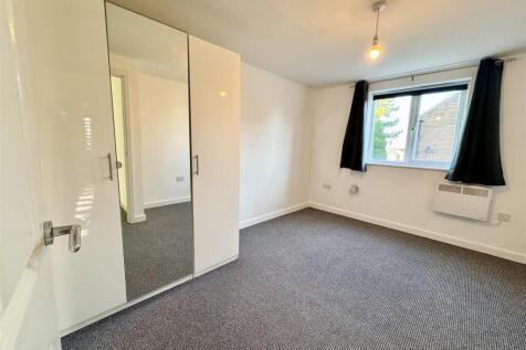 Priory Court, Barnsley, S71 2QX photo 5