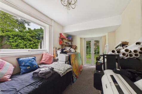 CAM04092G0-PR0056...