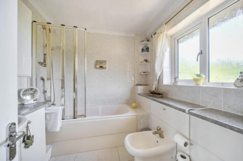 131587217685d840209d98