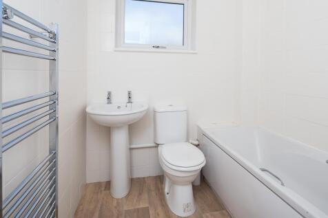 Bathroom (1).jpg