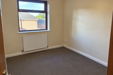 Alford Close, Chesterfield, Derbyshire photo 5