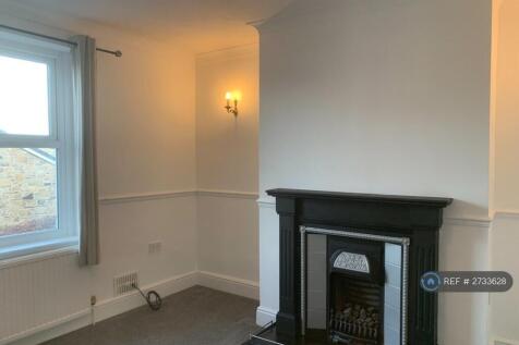 Victoria Terrace, Huddersfield, HD8 photo 5