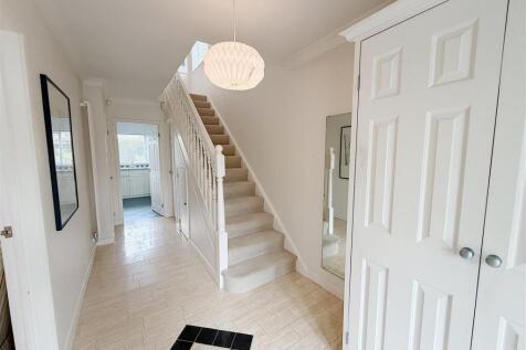 ENTRANCE HALLWAY