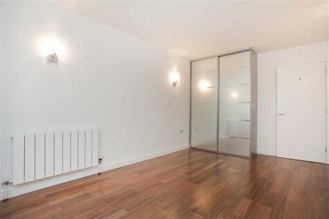 Woodland Crescent London SE10 photo 4