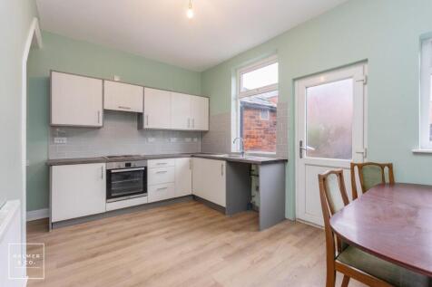 Oxford Street, Leigh, WN7 photo 3