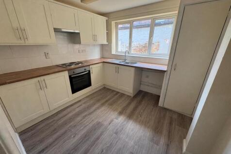 COWPER STREET - THE MOUNTS - NN1 photo 3