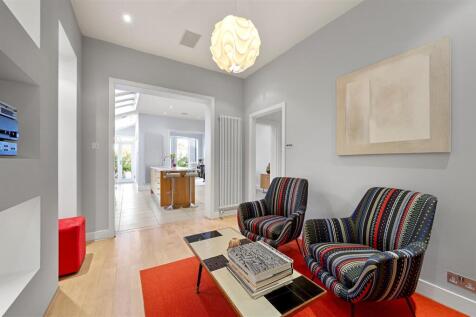 8b Spencer Hill,3.jpg