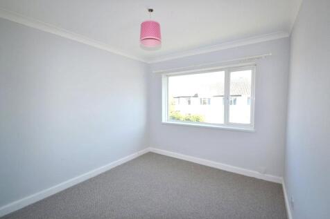Hurst Avenue, Worthing, BN11 photo 5