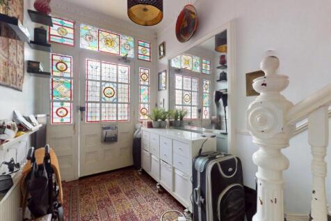 12 Huron Road, Tooting, London SW17 8RB