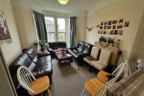 6-bed terraced on Cromwell Road, St. Andrews, Bristol, BS6, £5,488/mo