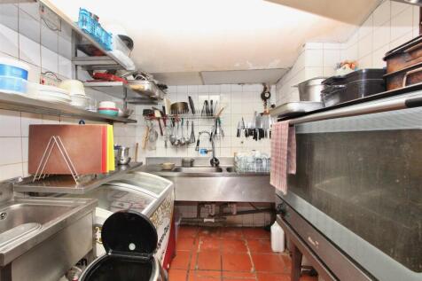 Stoke Newington Church Street, N16