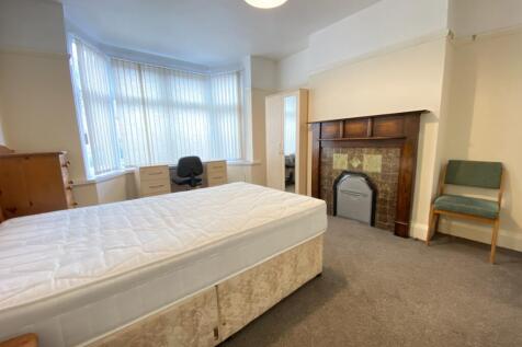 6 St Helens Road, Leamington Spa photo 2