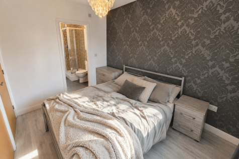 1-bed semi-detached on Drayton Street, Hulme, Manchester. M15 5LL, £725/mo