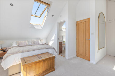 A24 - 3 Church St...