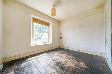 1331799-9-68922d6...