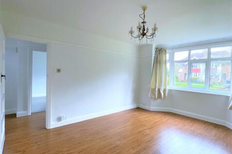 Madison Gardens, Bromley, BR2 photo 3