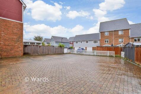 Driveway/Parking