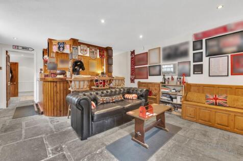 Coach House - Bar Room