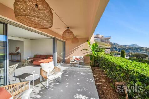 apartment with  terrace and garden