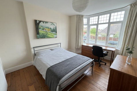 Charnock Avenue - Copy, Wollaton Park, East Midlands, NG8 photo 4